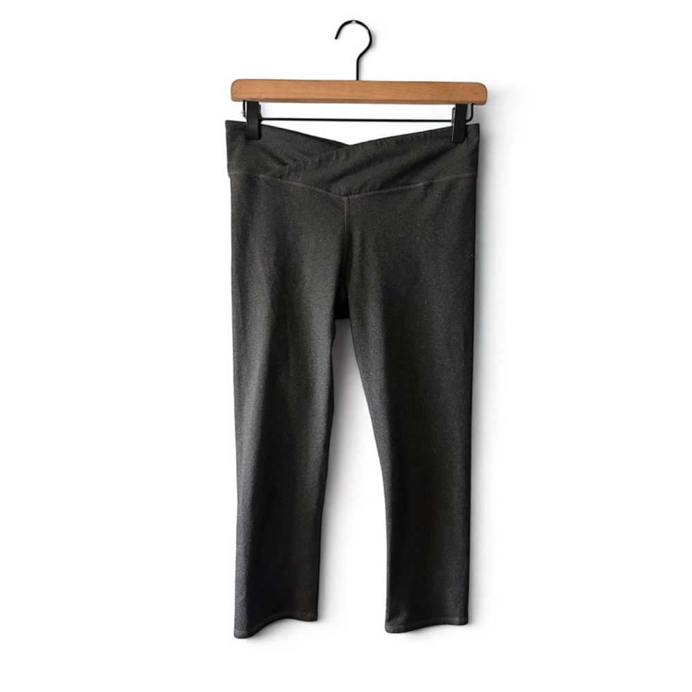 Fabletics Size S Gray Capri Leggings Crossover Waist w/ Pocket